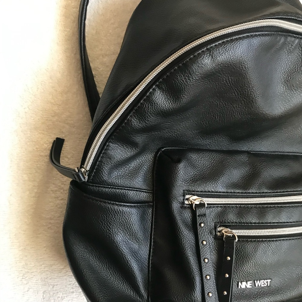 Black leather Nine West Backpack - Picture 4 of 8